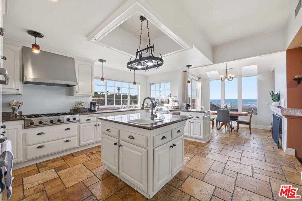 501 Sadie Road Topanga, CA 90290