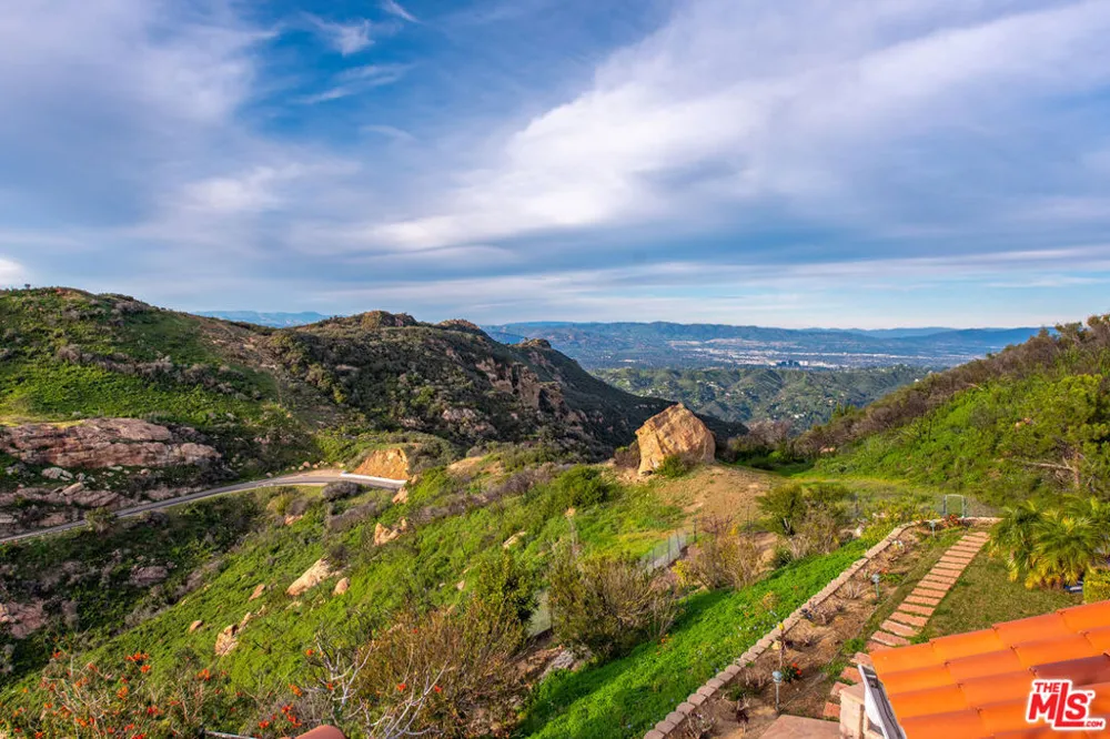 501 Sadie Road Topanga, CA 90290