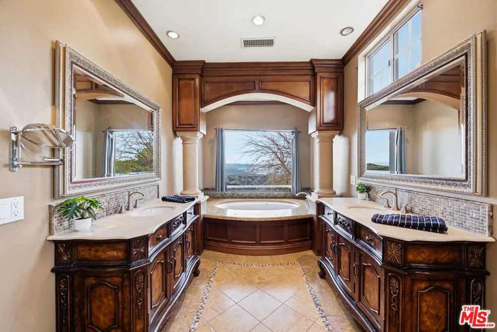 501 Sadie Road Topanga, CA 90290