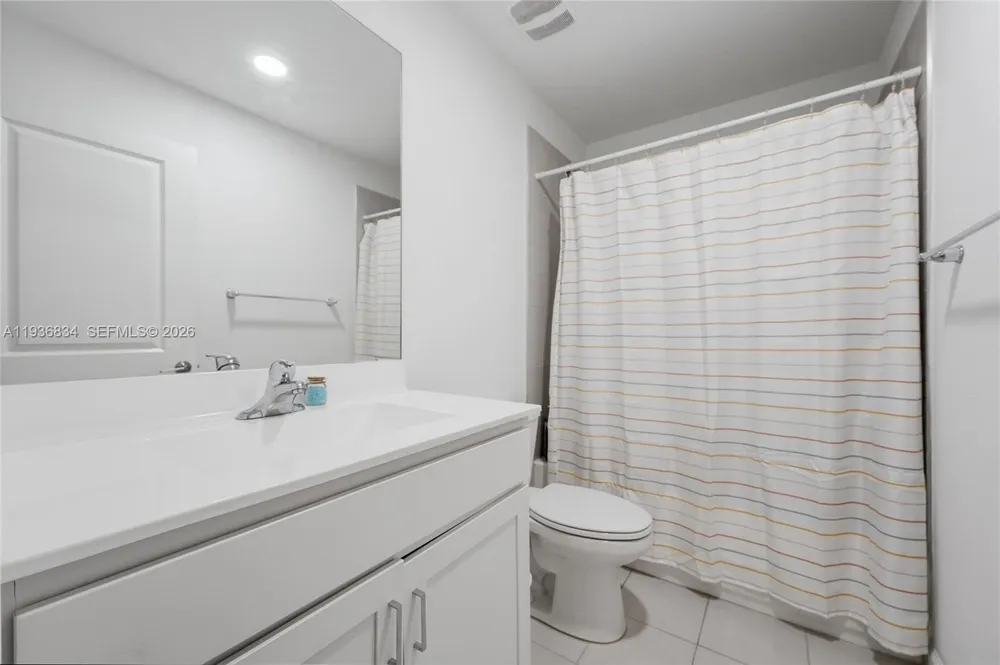 5059 Genove Pl Riviera Beach, FL 33410