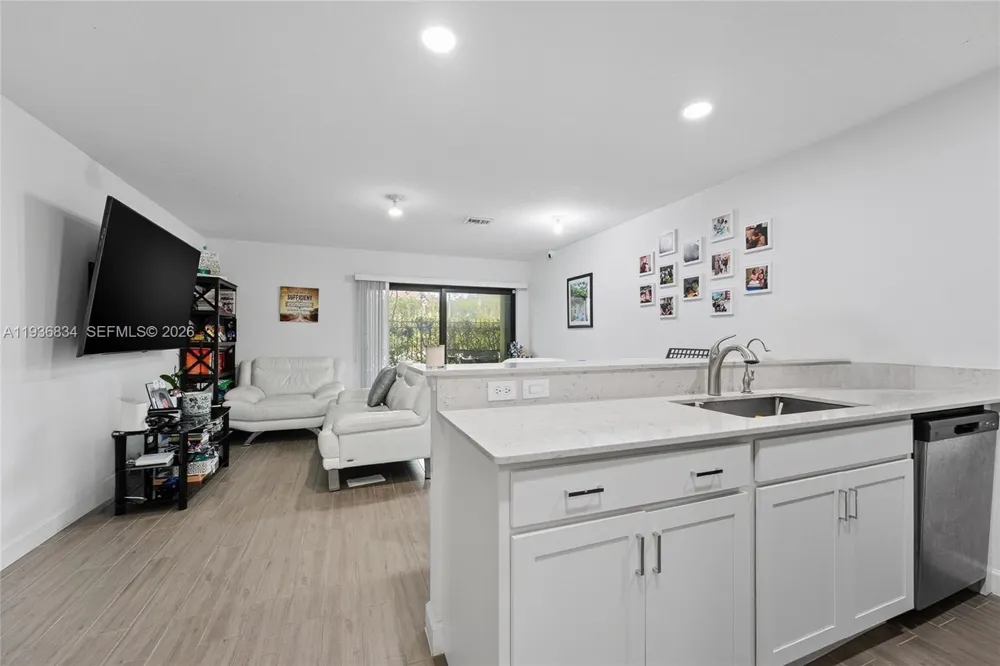 5059 Genove Pl Riviera Beach, FL 33410