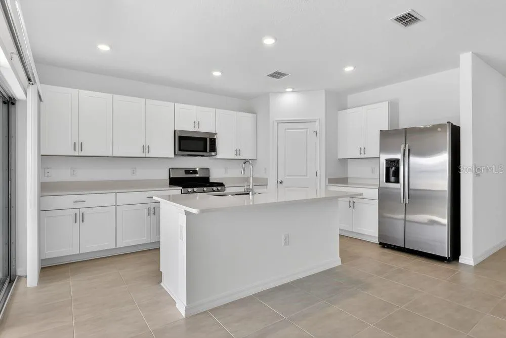 217 STREAMWATER WAY Groveland, FL 34736