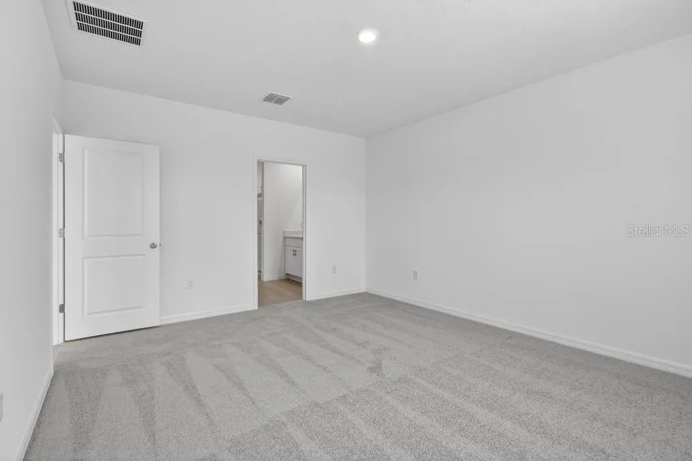 217 STREAMWATER WAY Groveland, FL 34736
