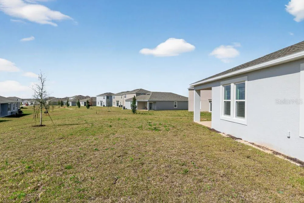 217 STREAMWATER WAY Groveland, FL 34736