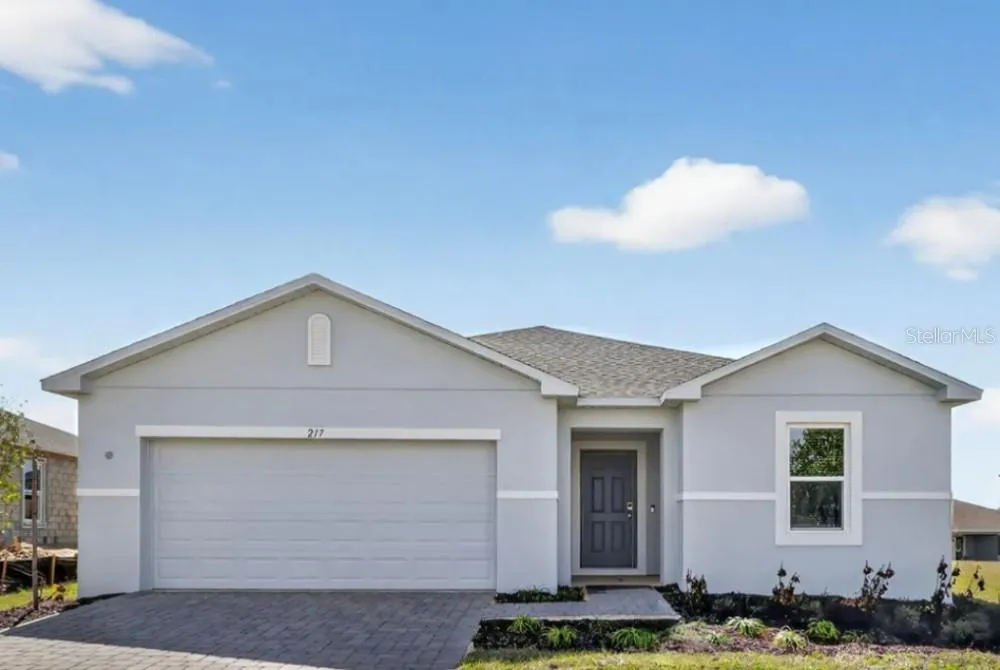 217 STREAMWATER WAY Groveland, FL 34736