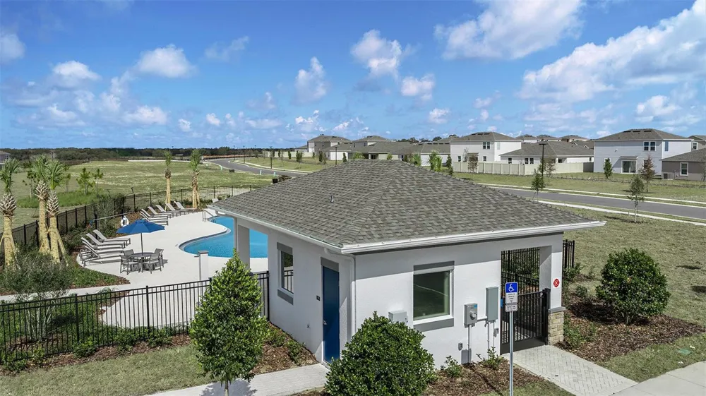 217 STREAMWATER WAY Groveland, FL 34736