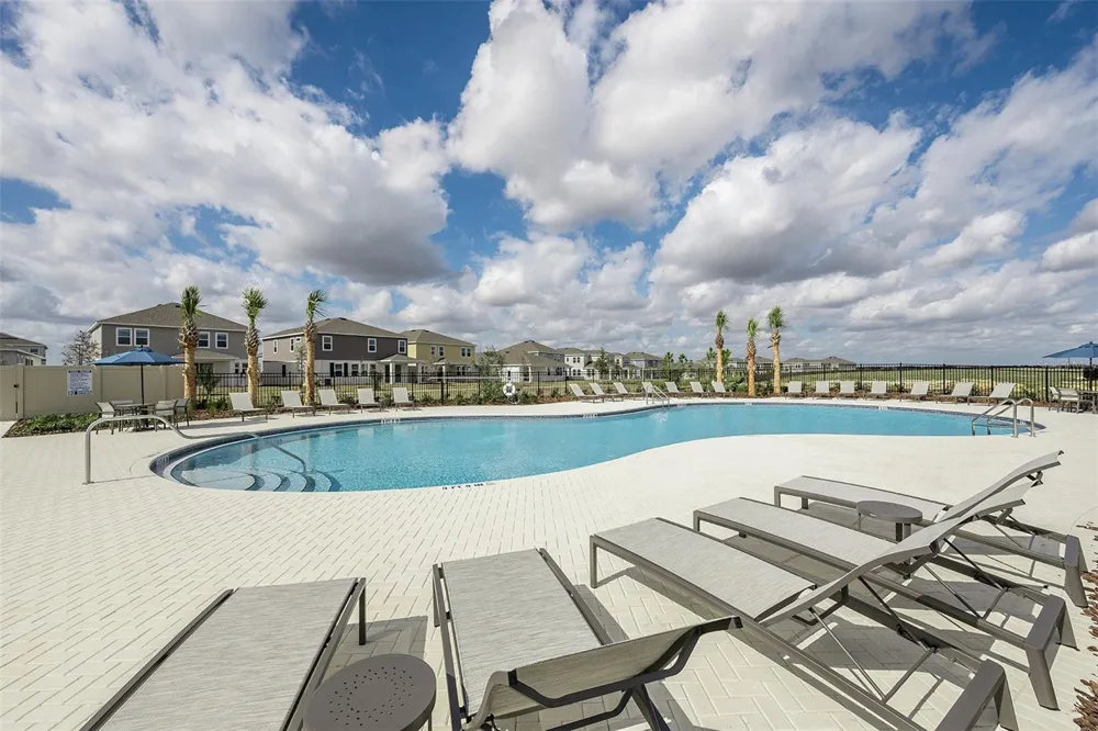 217 STREAMWATER WAY Groveland, FL 34736