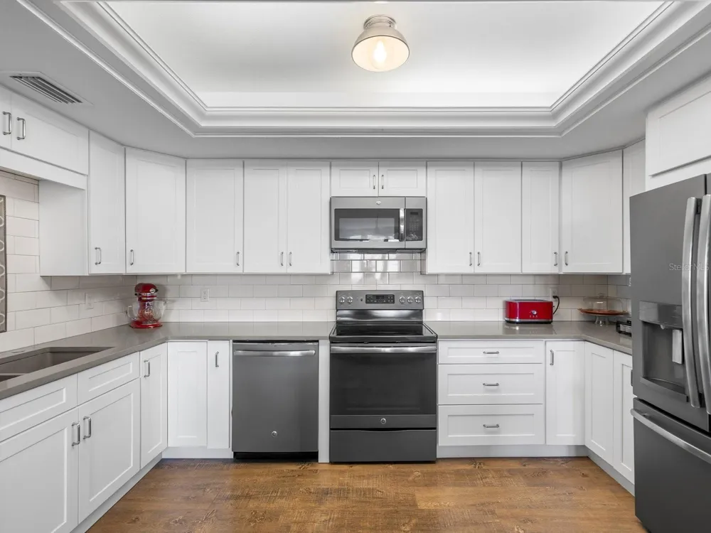 4 BELLEVIEW BOULEVARD #804 Belleair, FL 33756