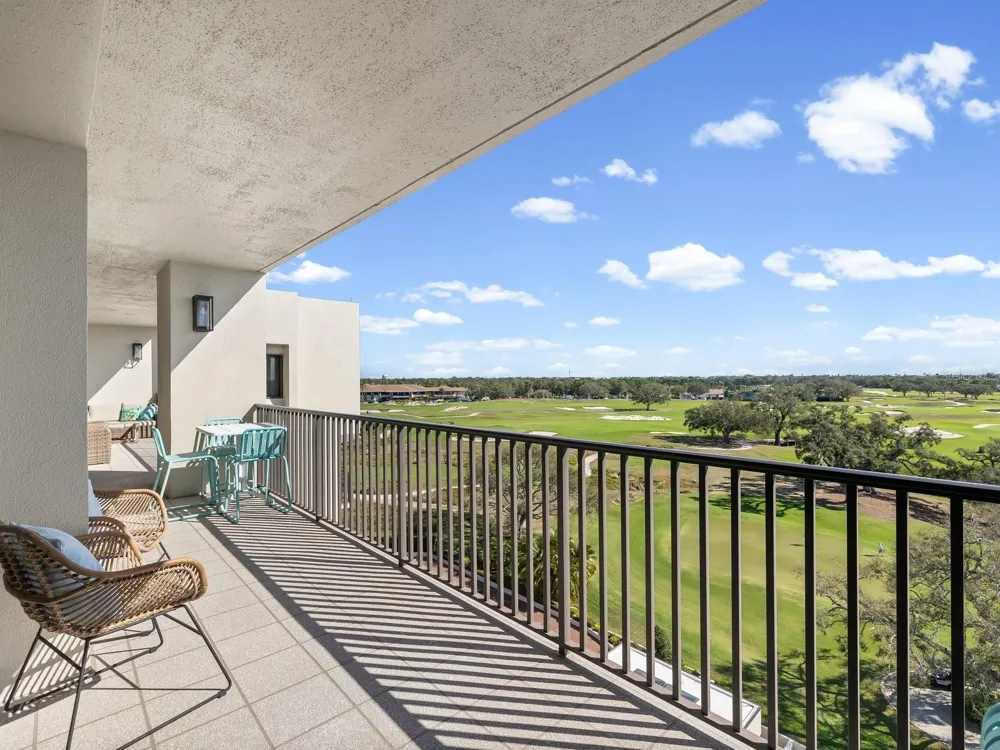 4 BELLEVIEW BOULEVARD #804 Belleair, FL 33756