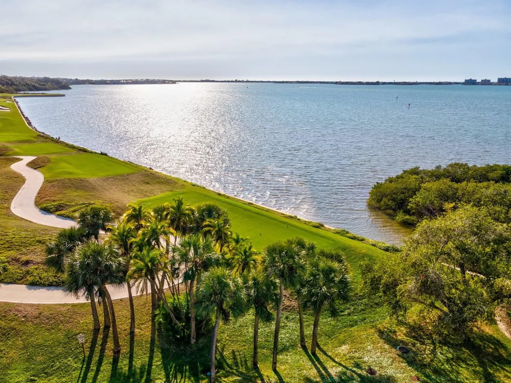 4 BELLEVIEW BOULEVARD #804 Belleair, FL 33756
