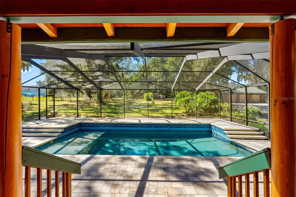 11401 THONOTOSASSA ROAD Thonotosassa, FL 33592