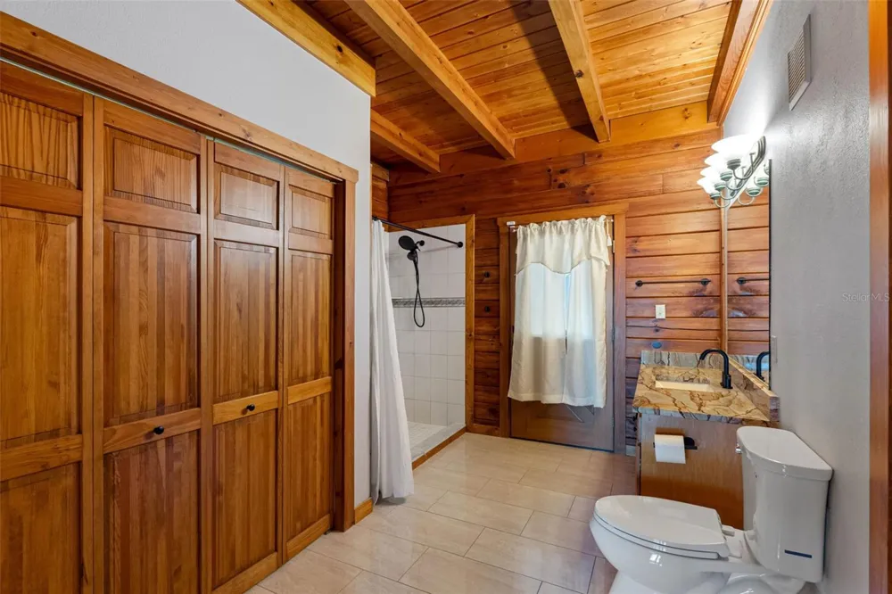 11401 THONOTOSASSA ROAD Thonotosassa, FL 33592