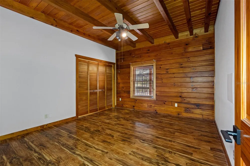 11401 THONOTOSASSA ROAD Thonotosassa, FL 33592