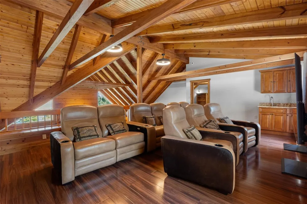 11401 THONOTOSASSA ROAD Thonotosassa, FL 33592
