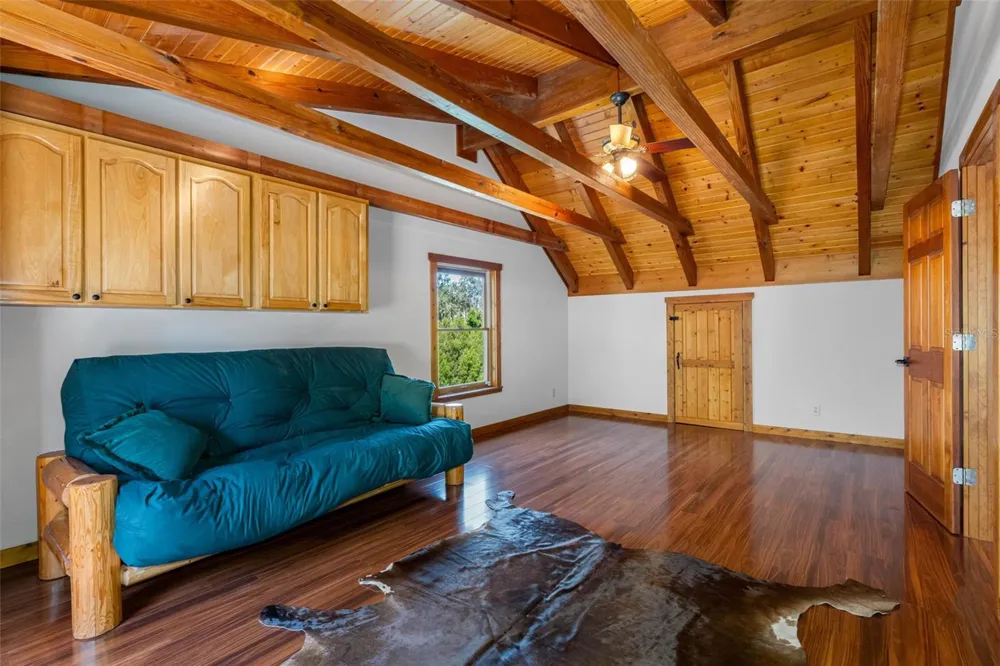11401 THONOTOSASSA ROAD Thonotosassa, FL 33592