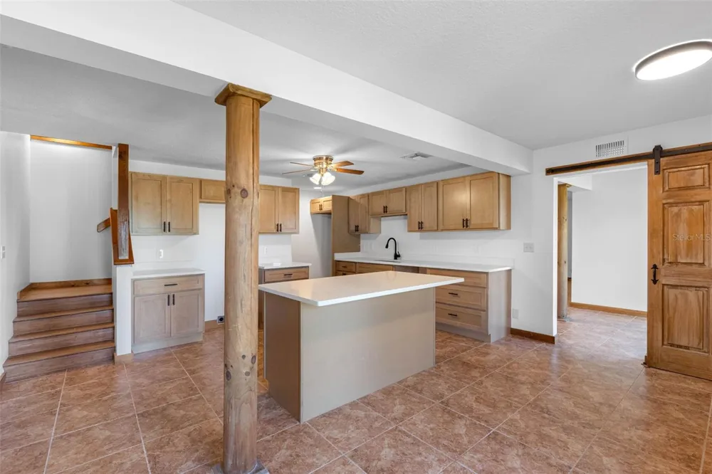 11401 THONOTOSASSA ROAD Thonotosassa, FL 33592
