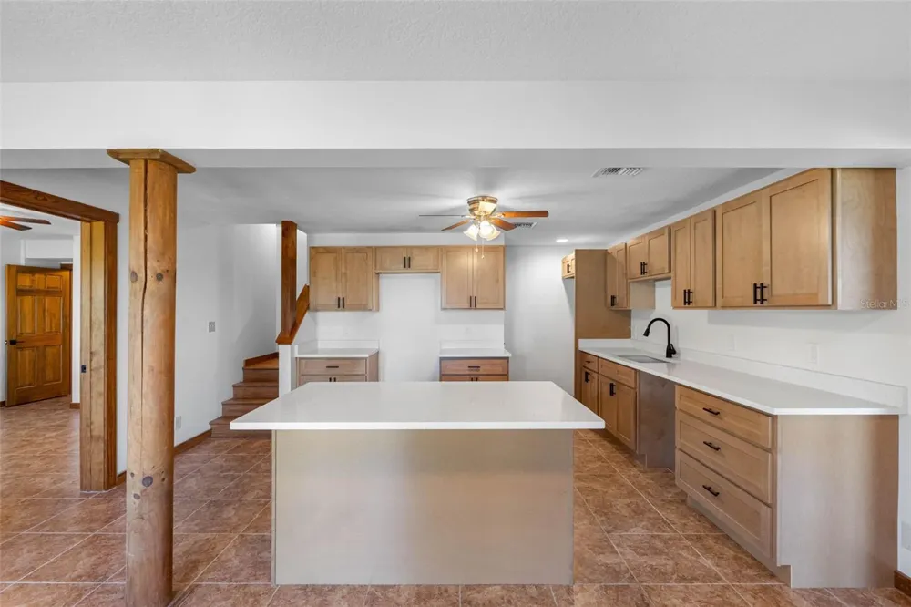11401 THONOTOSASSA ROAD Thonotosassa, FL 33592