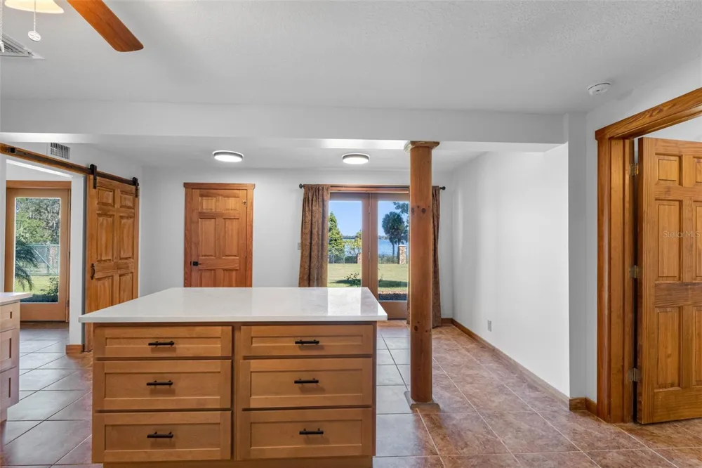 11401 THONOTOSASSA ROAD Thonotosassa, FL 33592