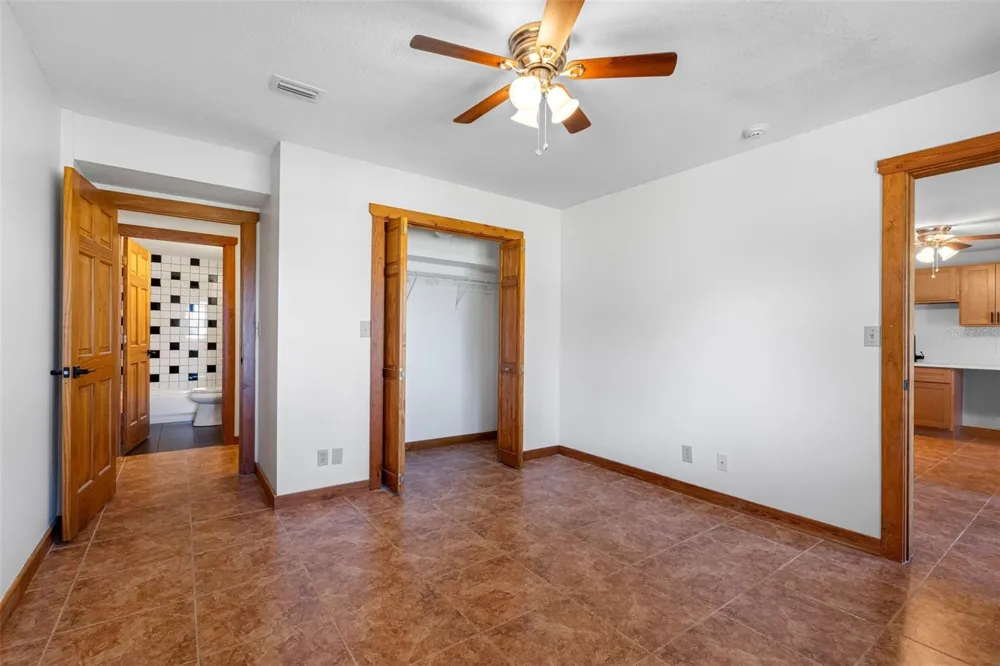 11401 THONOTOSASSA ROAD Thonotosassa, FL 33592