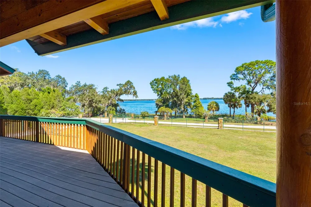 11401 THONOTOSASSA ROAD Thonotosassa, FL 33592