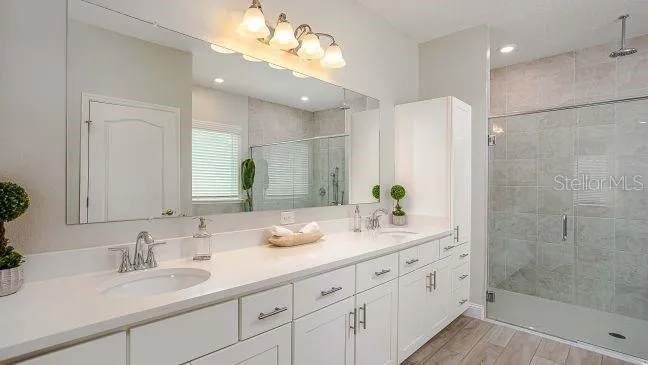6470 CHORUS DRIVE Mascotte, FL 34753