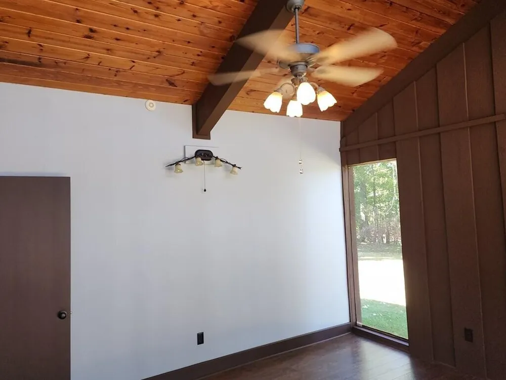 395 River Rd Decatur, TN 37322