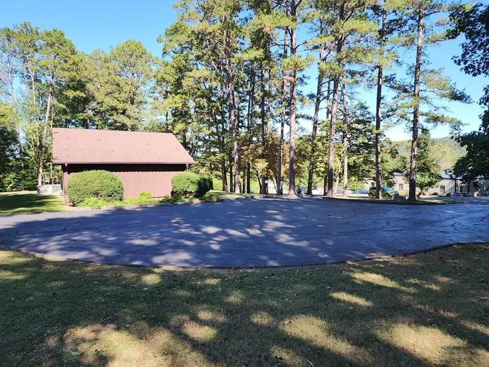 395 River Rd Decatur, TN 37322