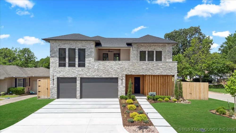 3804 S St Louis Avenue