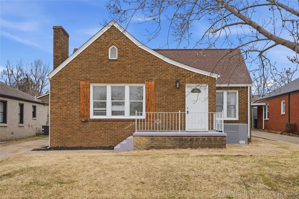 1224 S KNOXVILLE AVENUE