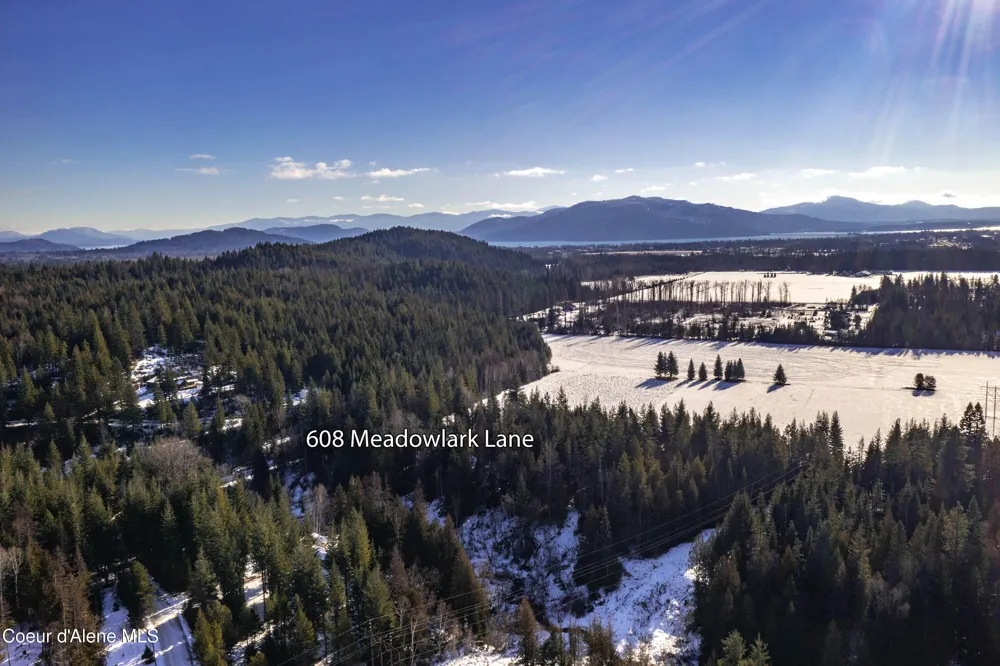 608 Meadowlark Lane Sandpoint, ID 83864