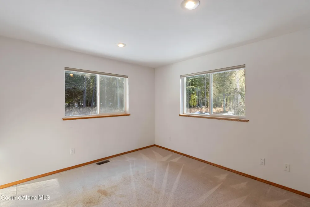 608 Meadowlark Lane Sandpoint, ID 83864