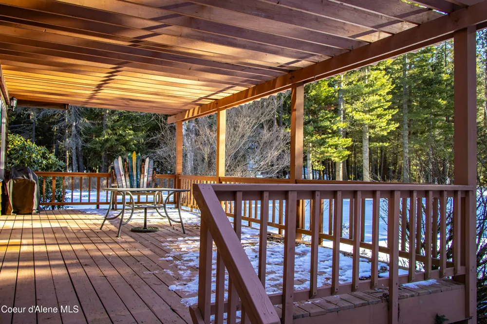 608 Meadowlark Lane Sandpoint, ID 83864