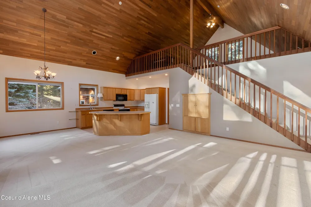 608 Meadowlark Lane Sandpoint, ID 83864