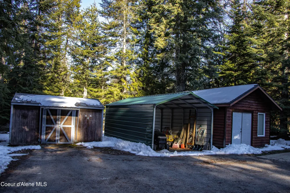 608 Meadowlark Lane Sandpoint, ID 83864