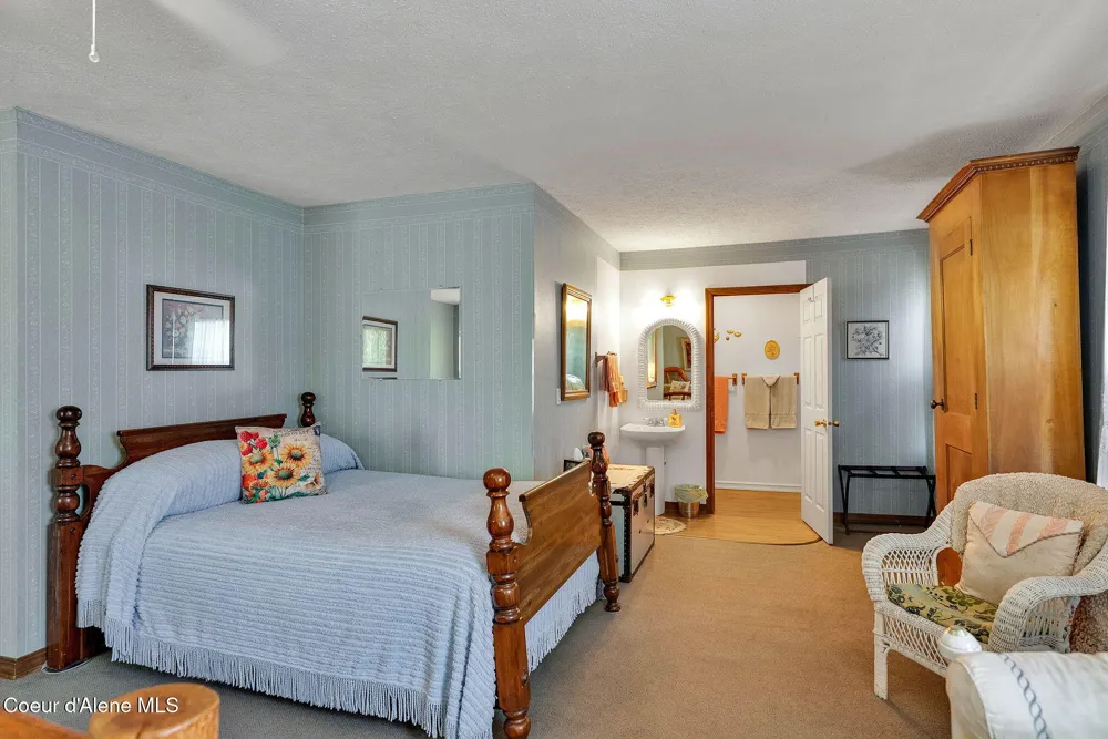 134 FREDERICK AVENUE Harrison, ID 83833