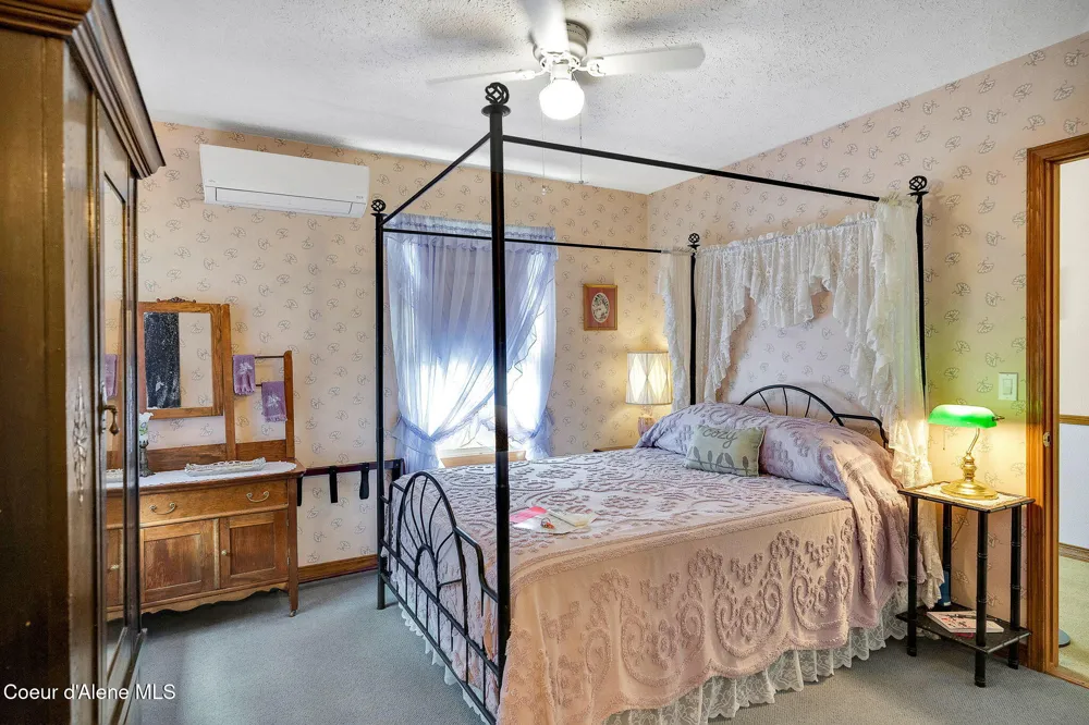 134 FREDERICK AVENUE Harrison, ID 83833