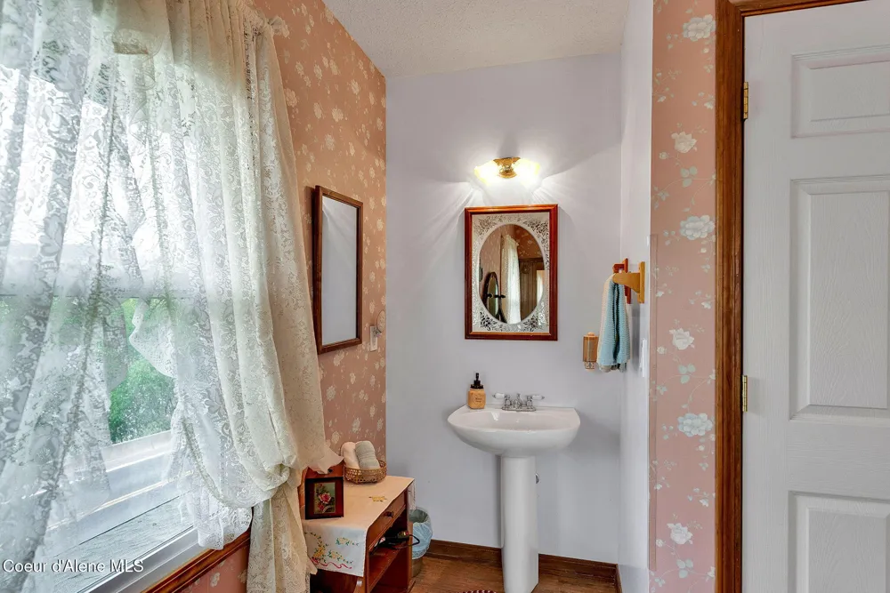 134 FREDERICK AVENUE Harrison, ID 83833