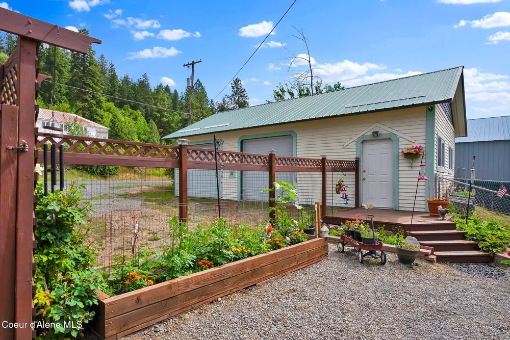 134 FREDERICK AVENUE Harrison, ID 83833