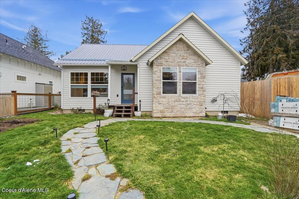 311 S Third Avenue Sandpoint, ID 83864