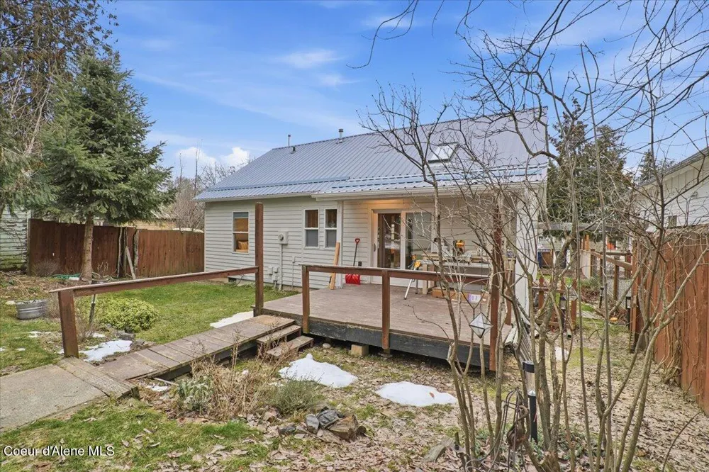 311 S Third Avenue Sandpoint, ID 83864