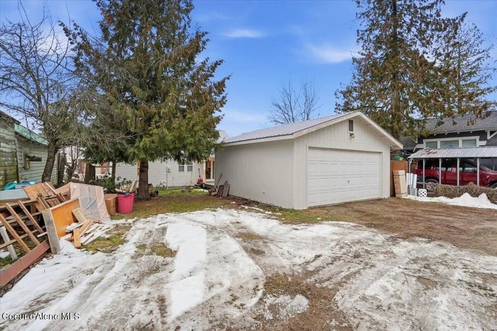 311 S Third Avenue Sandpoint, ID 83864