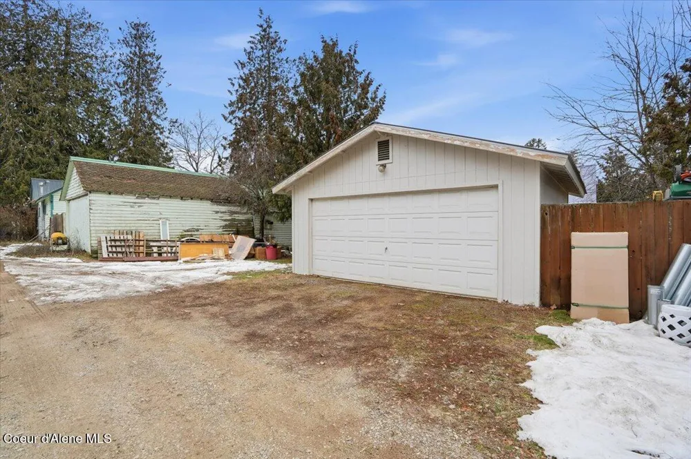 311 S Third Avenue Sandpoint, ID 83864