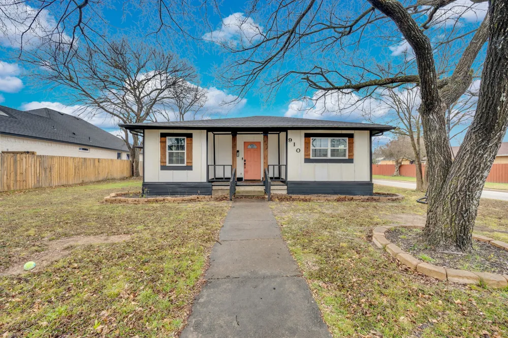 910 S Preston Street