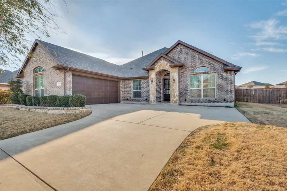 1501 Bricknell Drive Glenn Heights, TX 75154