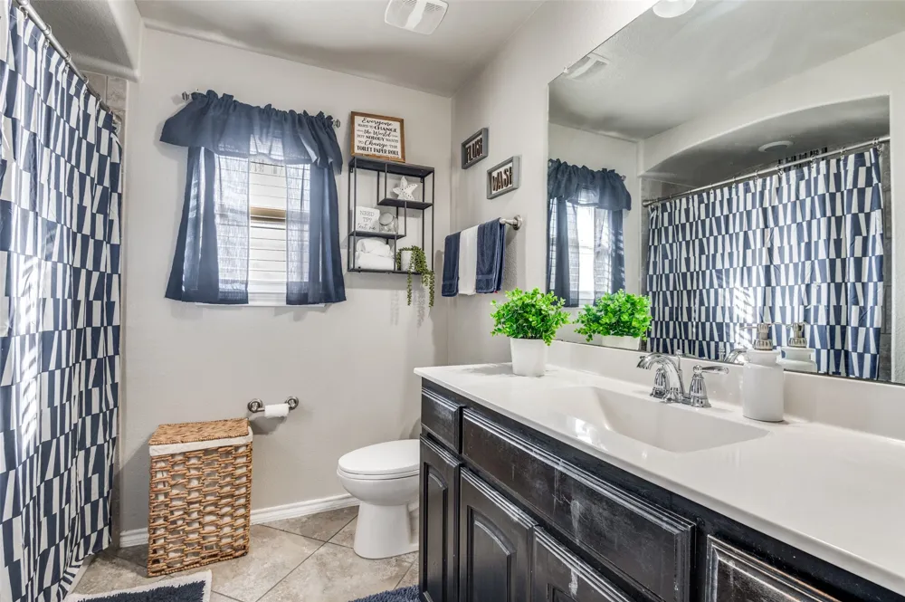 1501 Bricknell Drive Glenn Heights, TX 75154