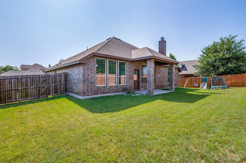 1501 Bricknell Drive Glenn Heights, TX 75154