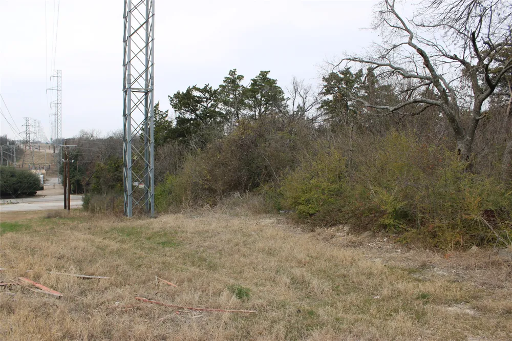 3224 S Cockrell Hill Road