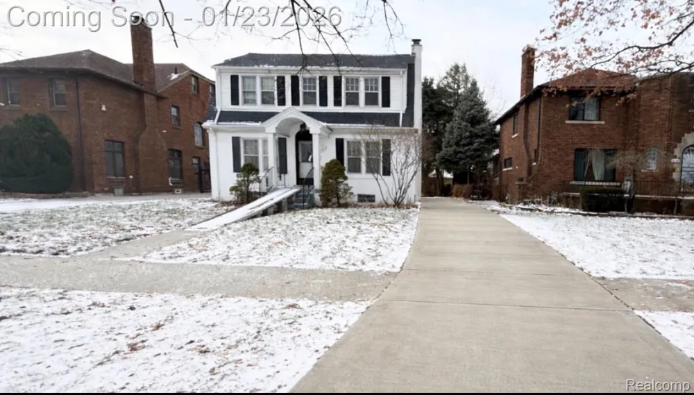 19187 GAINSBOROUGH ROAD