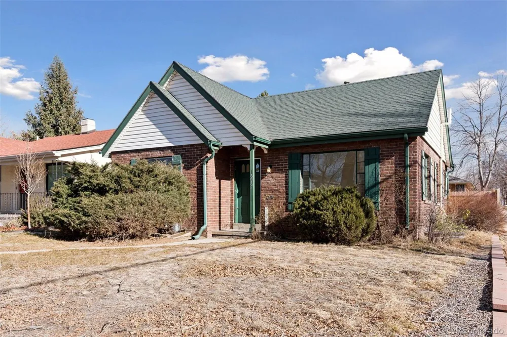 1696 S Downing Street