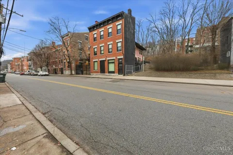 142 E Clifton Avenue